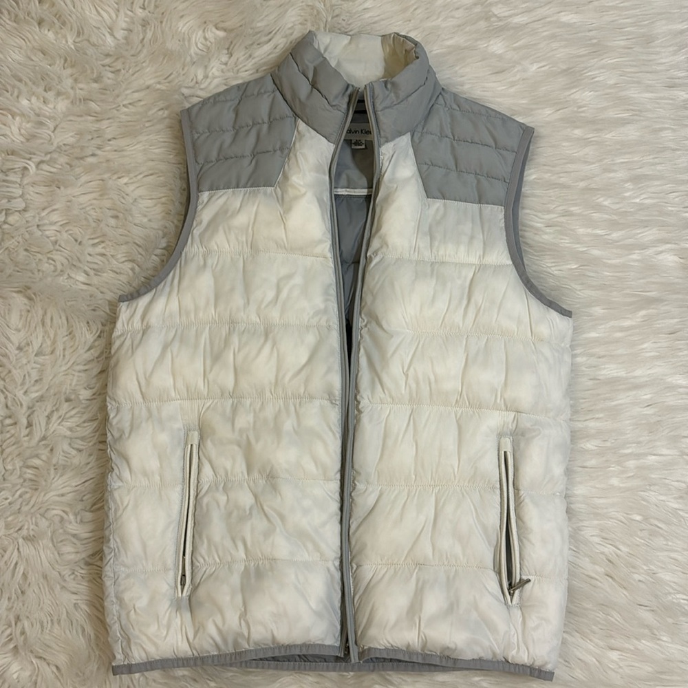 Calvin Klein puffer vest size Small
